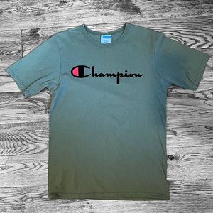 Vintage green Champion t-shirt